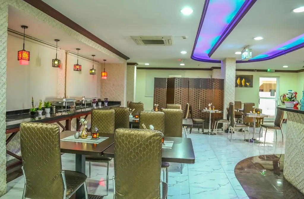 Al Muraqabat Plaza Hotel Apartments Dubai Lägenhetshotell