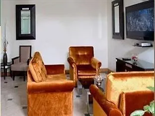 Aparthotel Al Muraqabat Plaza Hotel Apartments Dubai