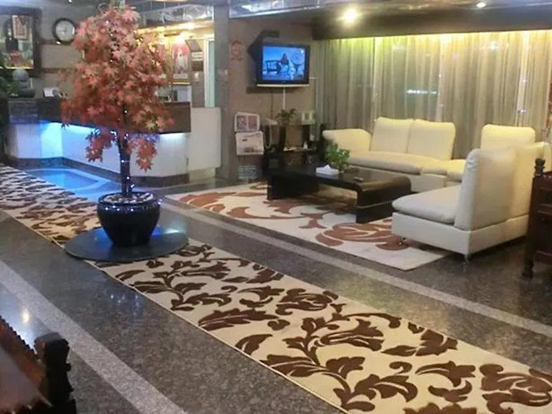 Al Muraqabat Plaza Hotel Apartments Dubai Aparthotel